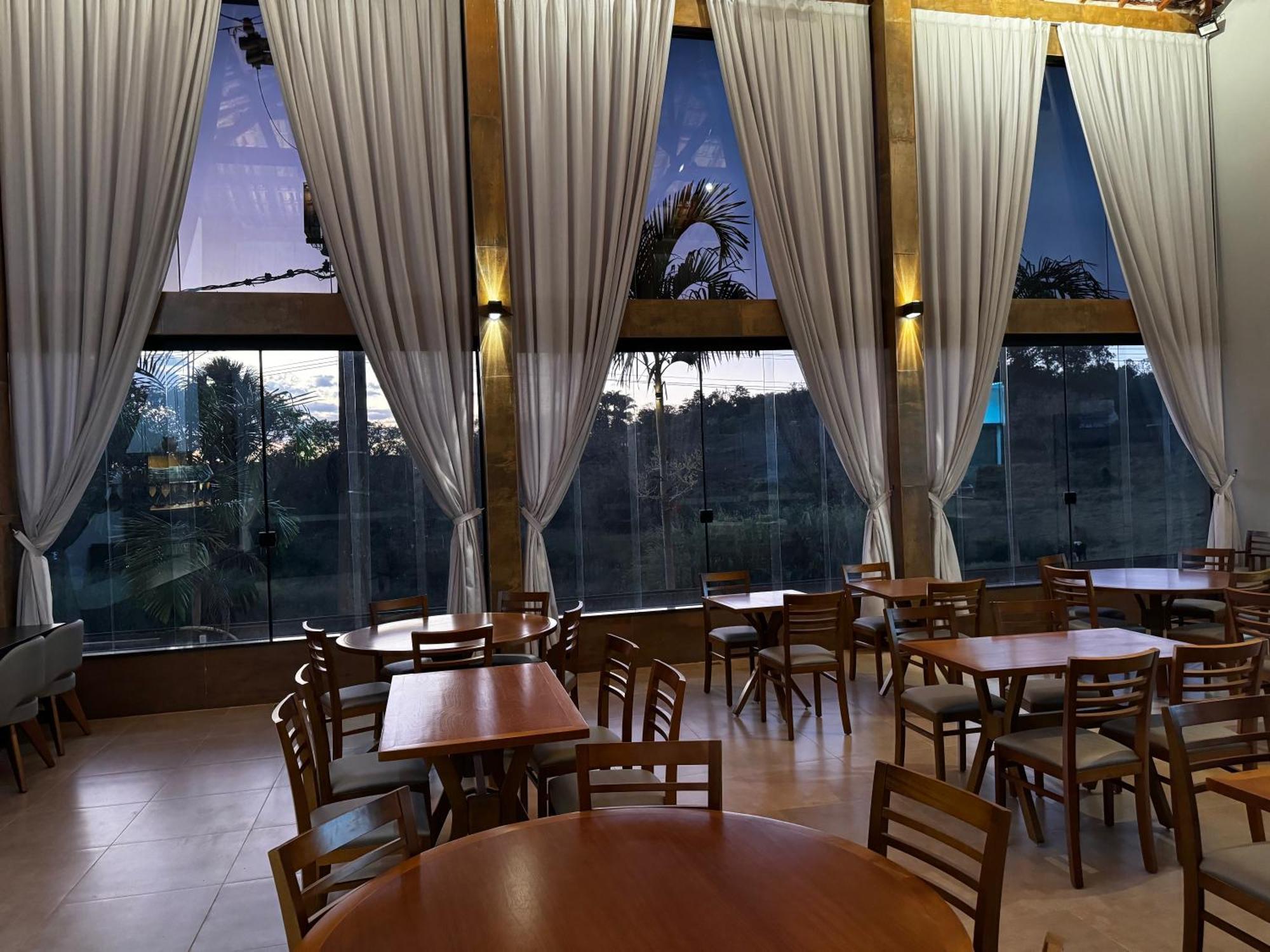 Pousada E Restaurante Terra Rossa Sao Jose do Rio Pardo Εξωτερικό φωτογραφία